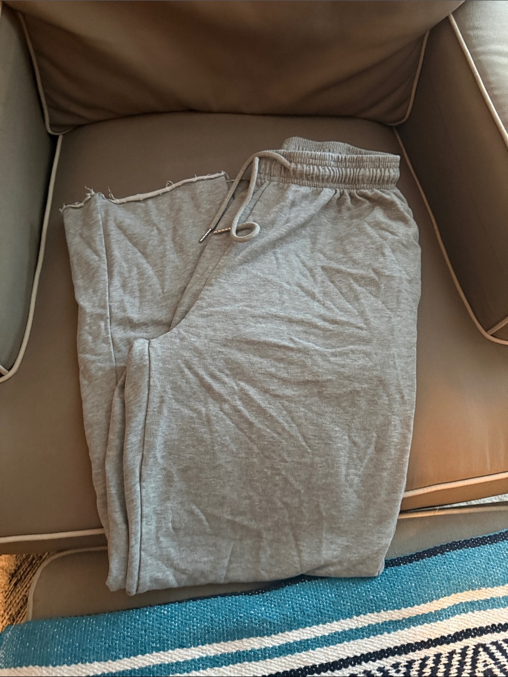 Light Gray Women’s Drawstring Sweatpants